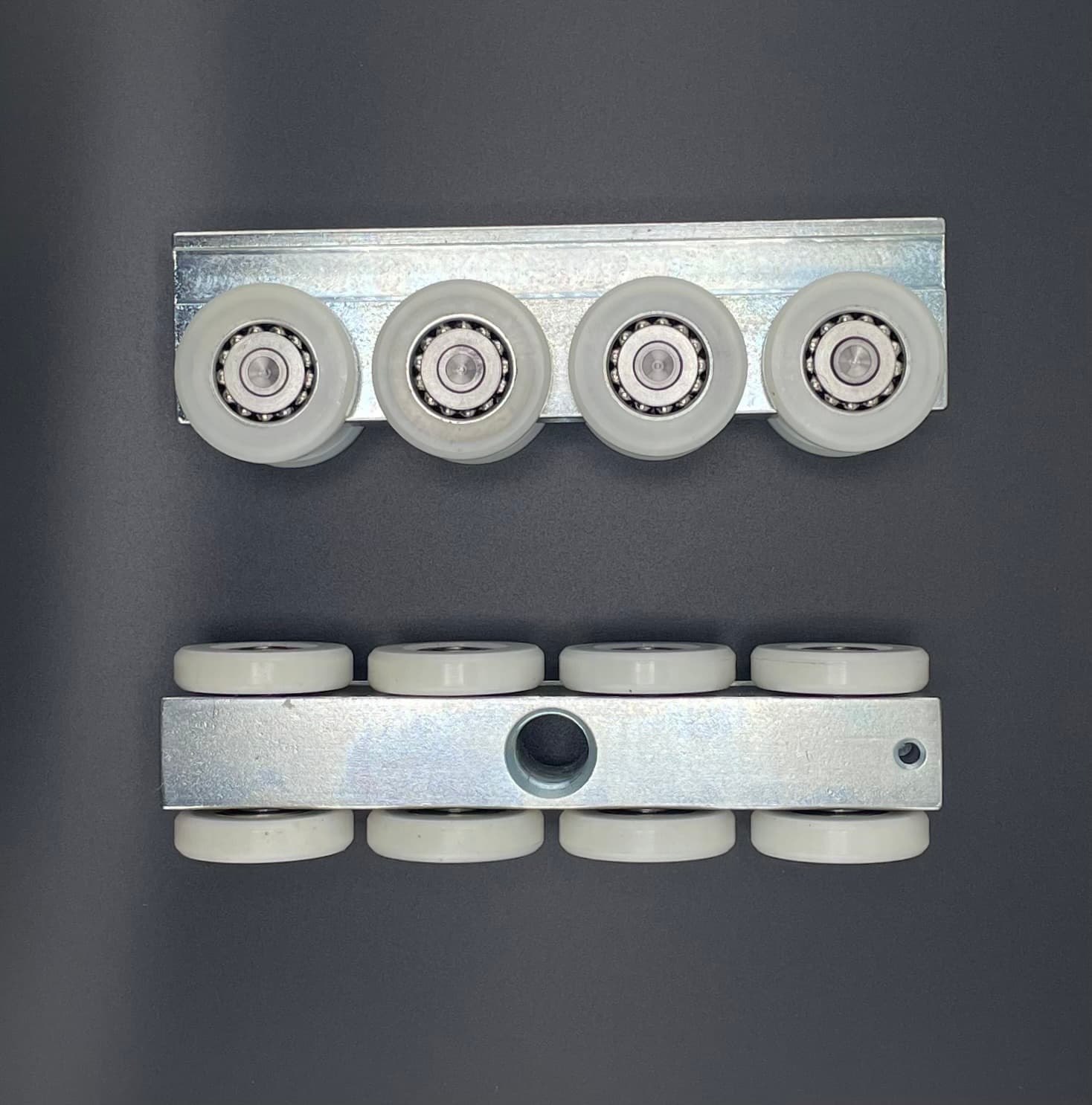 Electric female trolley, 8 wheel. 5/8" bolt